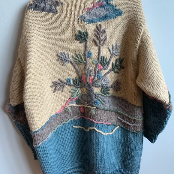 Floral Knit Women's wool Sweater - Picture 4 of 16